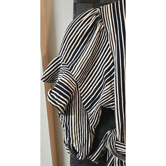 Free People Wrapped Around‎ My Finger Women's XS Wrap Top Black White Tie Waist - Picture 5 of 8